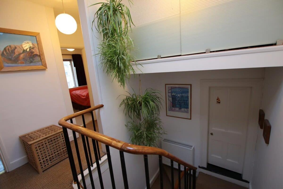 Bright One Bed Flat Close To Bri & Bristol
