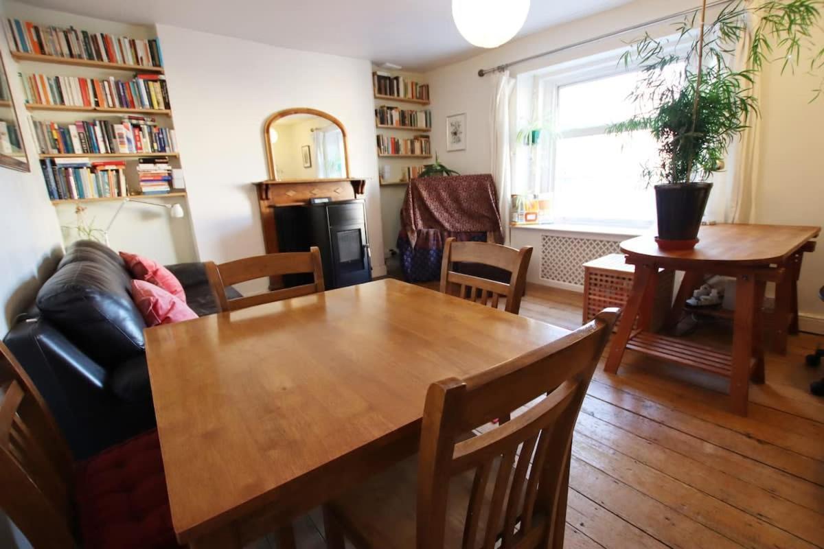 Bright One Bed Flat Close To Bri & * Bristol