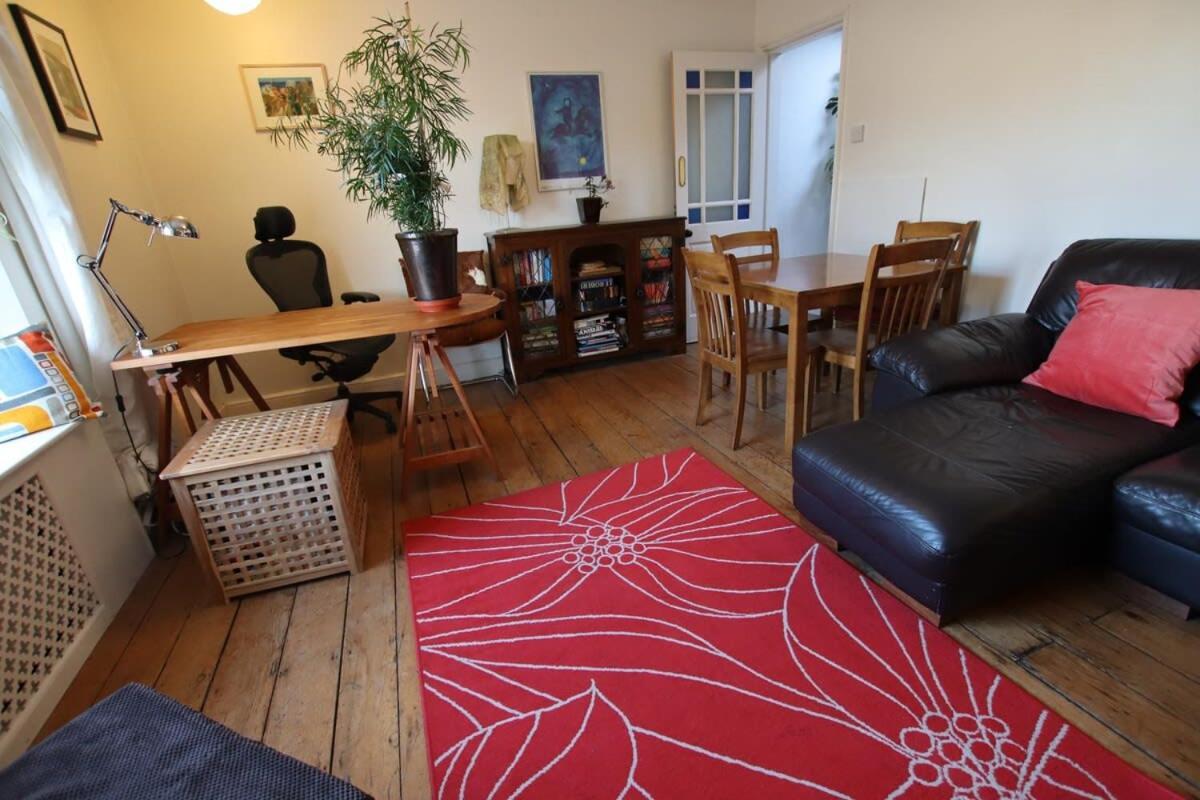 Bright One Bed Flat Close To Bri & * Bristol
